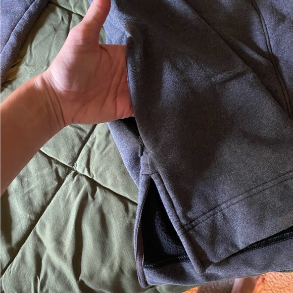 Athleta crewneck - Picture 4 of 5